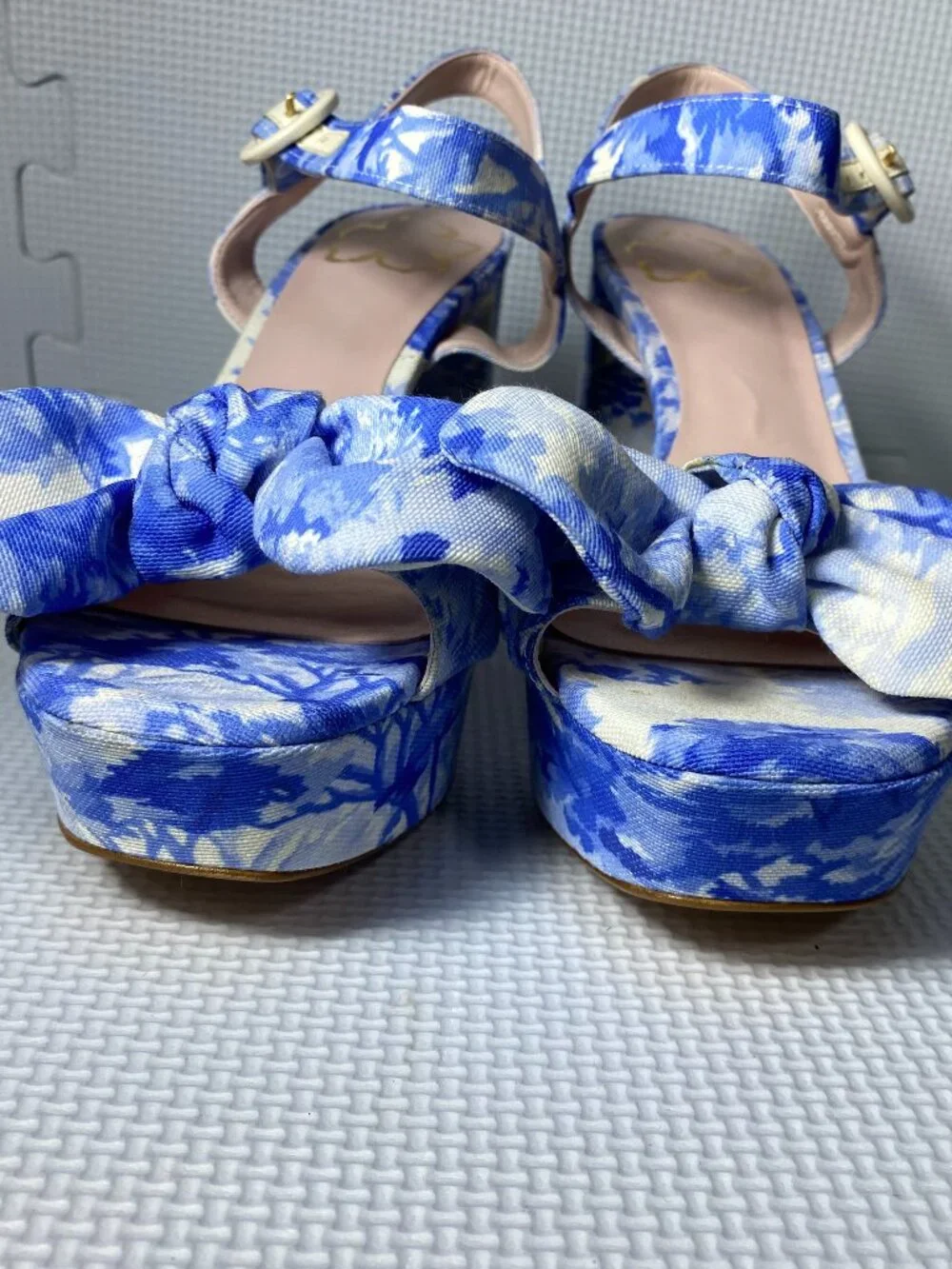 TED BAKER Hemmina Chinoiserie Tree Bow Platform Sandals Blue White 9 39.5 ($225)